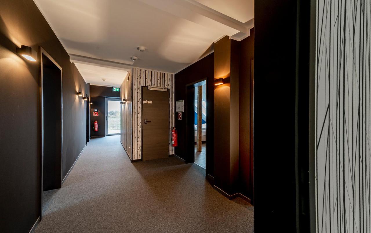 Hotel Zu Freunden 哈姆 外观 照片