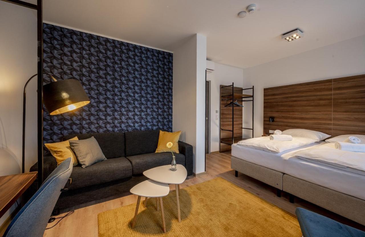 Hotel Zu Freunden 哈姆 外观 照片