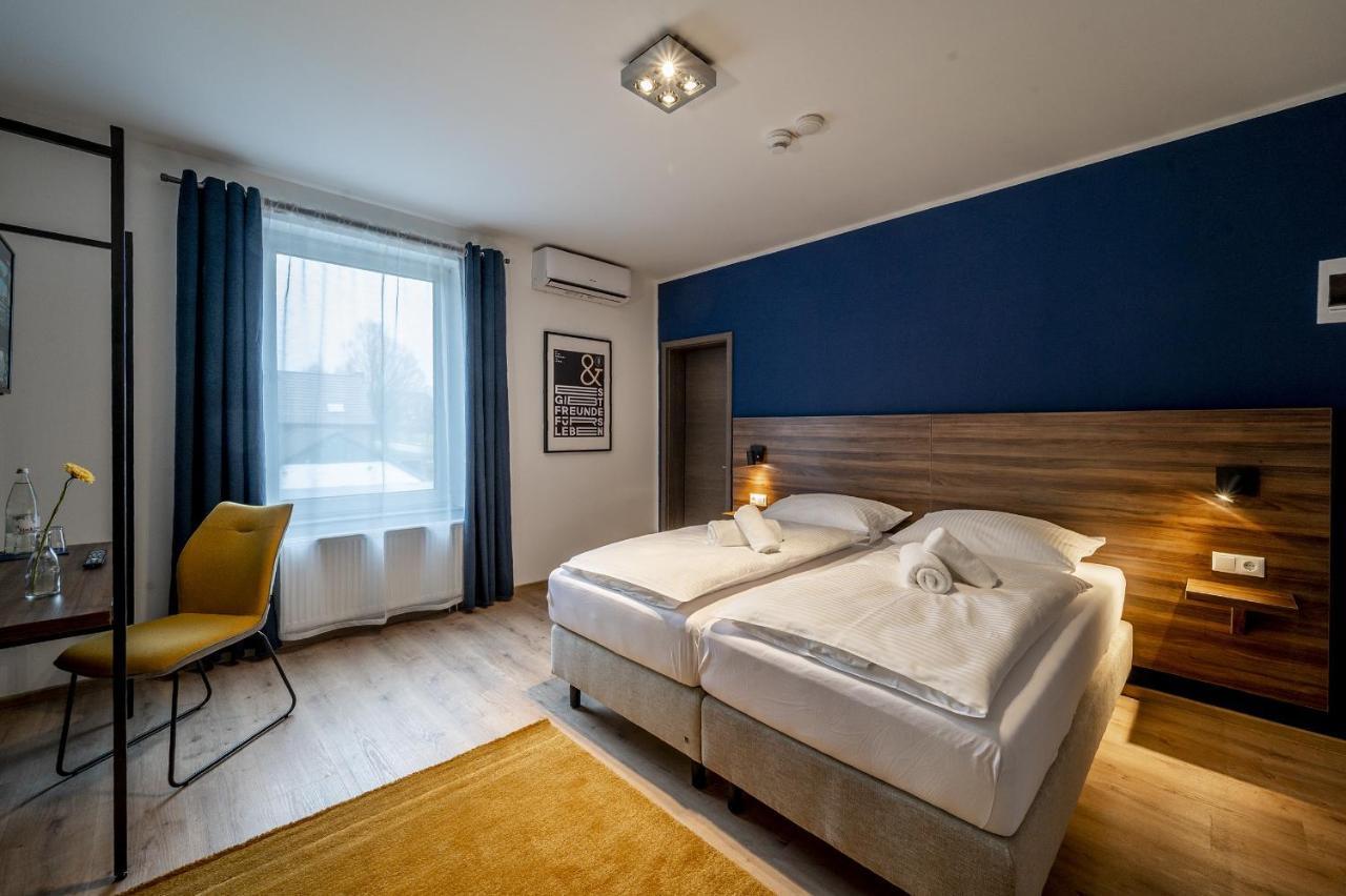 Hotel Zu Freunden 哈姆 外观 照片