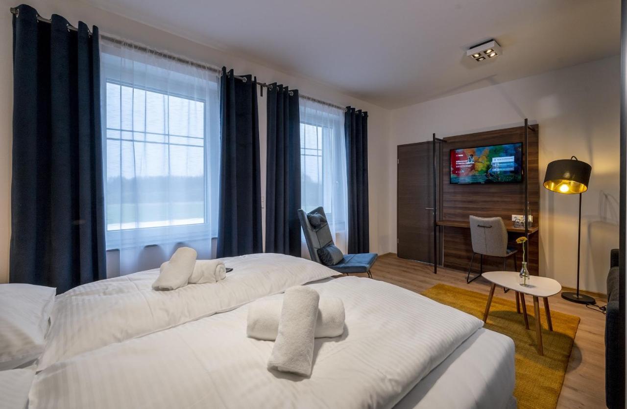 Hotel Zu Freunden 哈姆 外观 照片